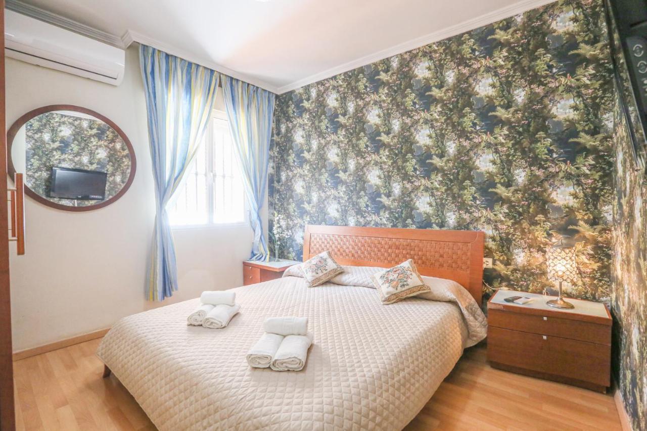 Juderia Center Premium Suites Free Parking إشبيلية المظهر الخارجي الصورة